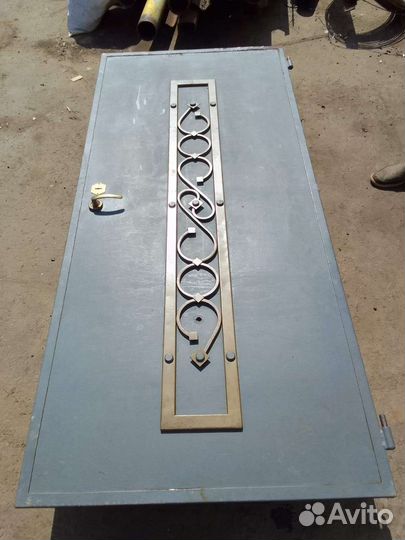 Дверь металлическая