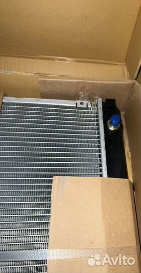 Радиатор охлаждения двигателя Mercedes S W126