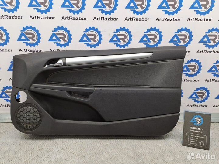 Обшивка двери передней правой Opel Astra H 1.6