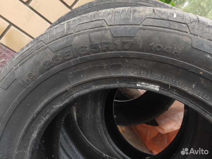 Continental ContiIceContact 4x4 235/65 R17 H