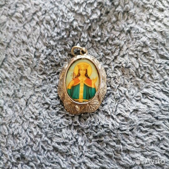 Нательная икона