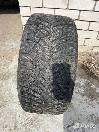 Michelin X-Ice North 4 225/40 R19 и 255/35 R19 96H