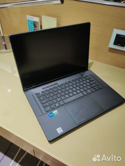 Asus ROG Zephyrus M16 2022