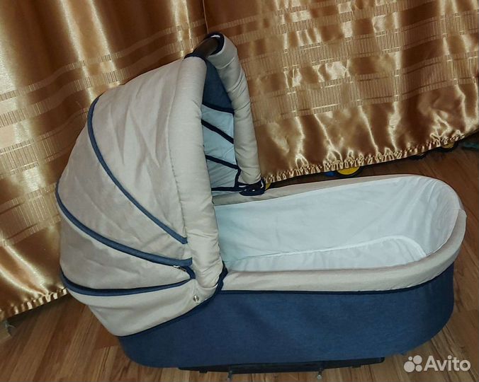 Детские коляски 2 в 1 б/у и отдам поильник,ножницы