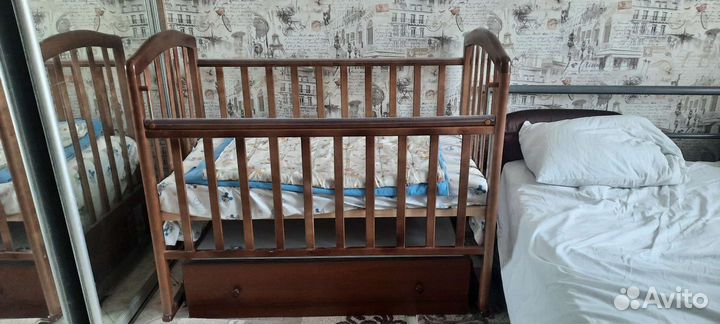 Детская кроватка