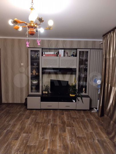 3-к. квартира, 78 м², 1/3 эт.