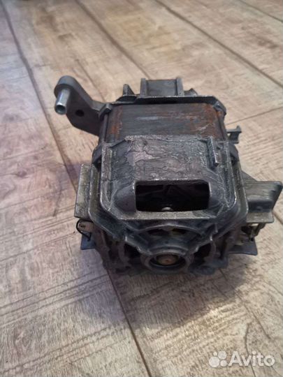 Двигатель стиральной машины Bosch WFG 2060