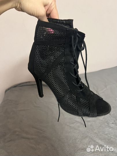 Туфли хилсы