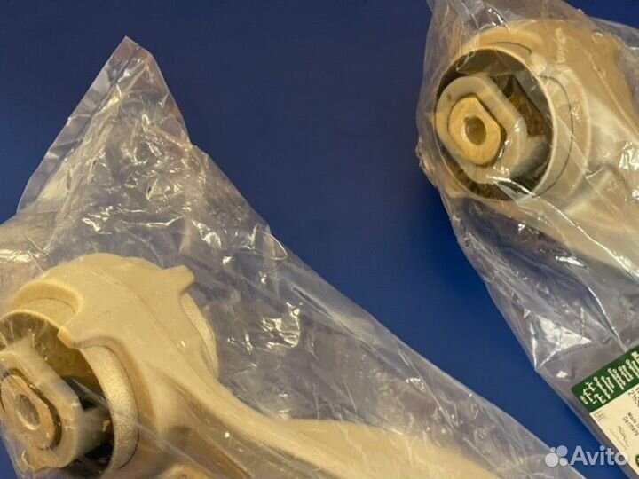 Рычаг подвески нижний передний Range Rover Velar