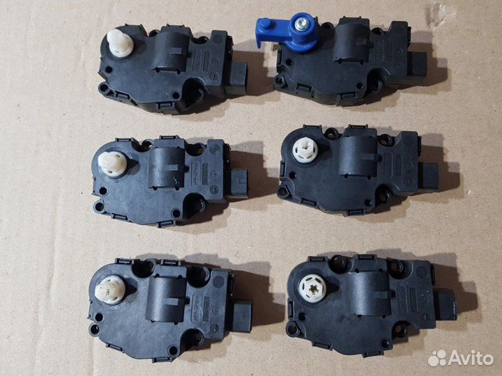 Сервопривод печки Bmw 5-Series F10 N52B30AF 2011