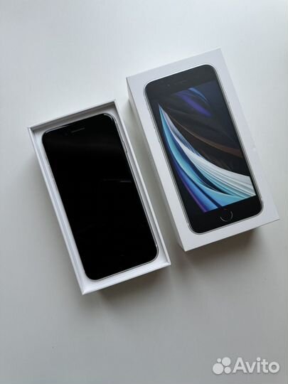 iPhone SE (2020), 128 ГБ