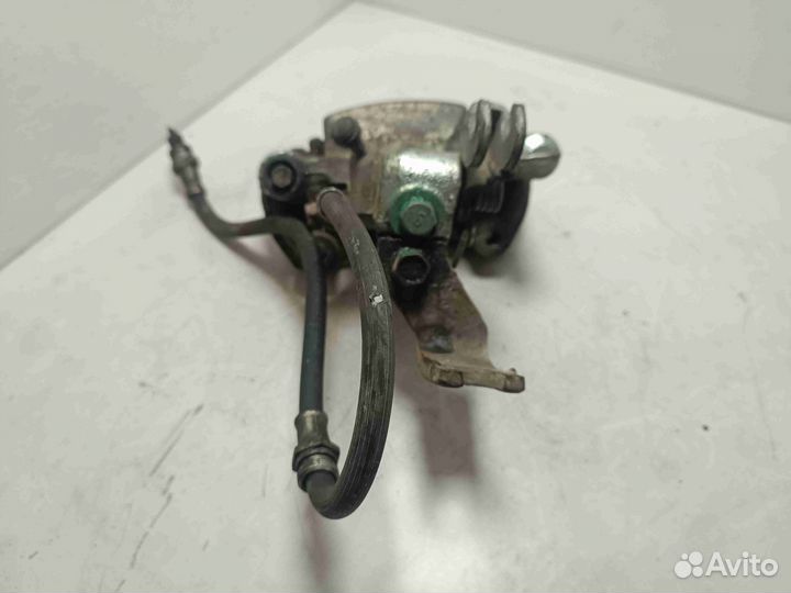 Суппорт задний правый Mazda 626