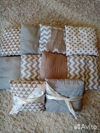 Бортики в кроватку