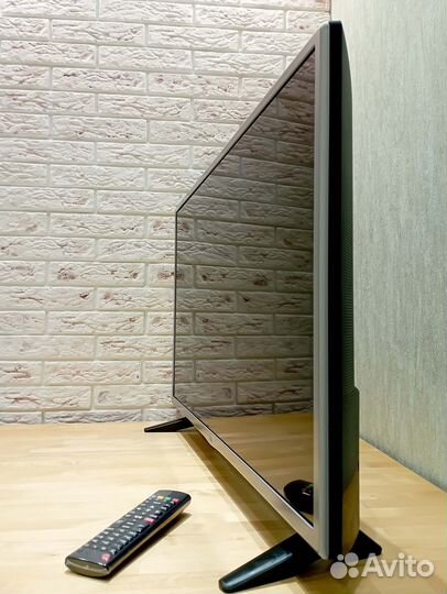 LG 32LH520U (81 см)