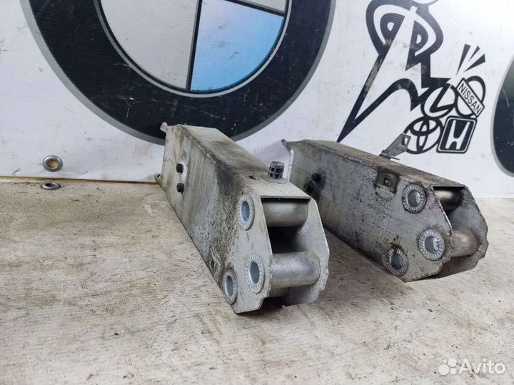 Крепление усилителя бампера BMW 7 F01 f02