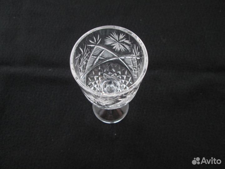 Хрустальный фужер