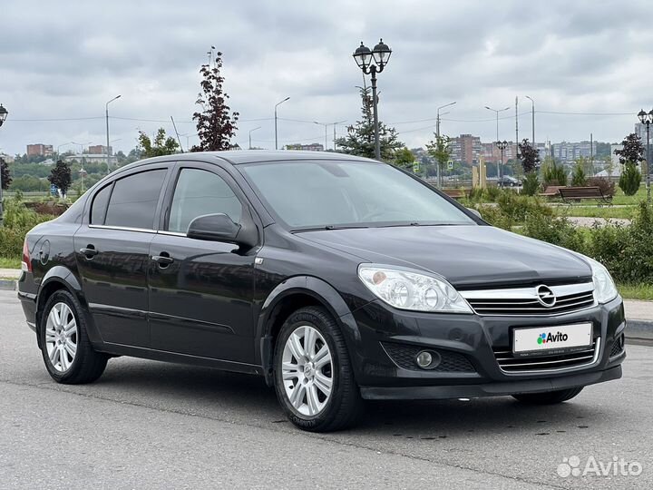Opel Astra 1.6 МТ, 2014, 138 700 км