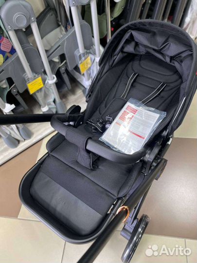 Новая всесезонная коляска Carrello Epica, чёрный