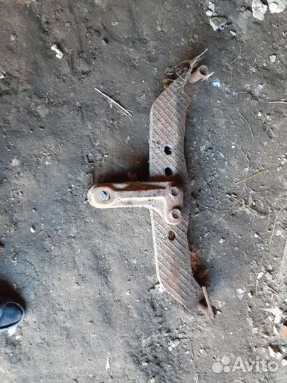 Скоба прицепная с серьгой