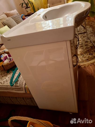 Тумба с раковиной для ванной