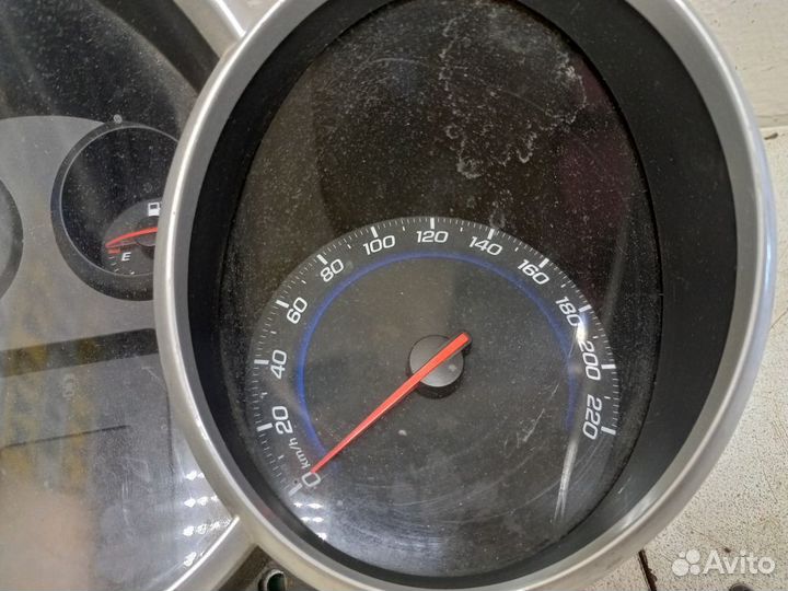 Панель приборов Шевроле