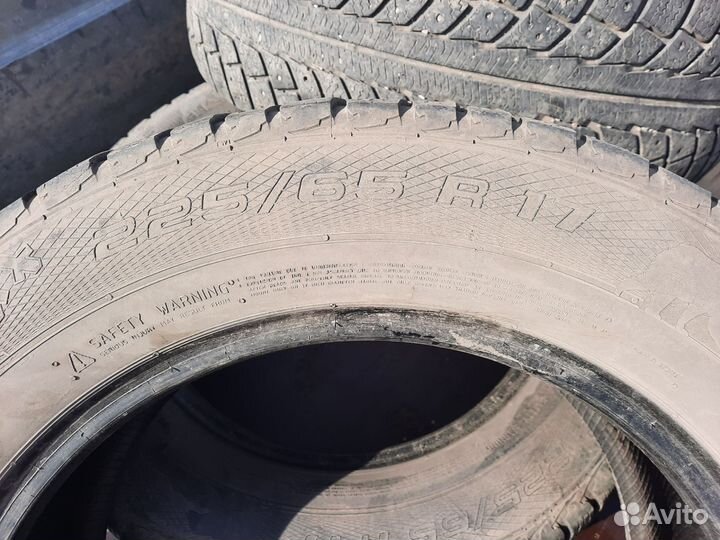 Gislaved Nord Frost 5 225/65 R17