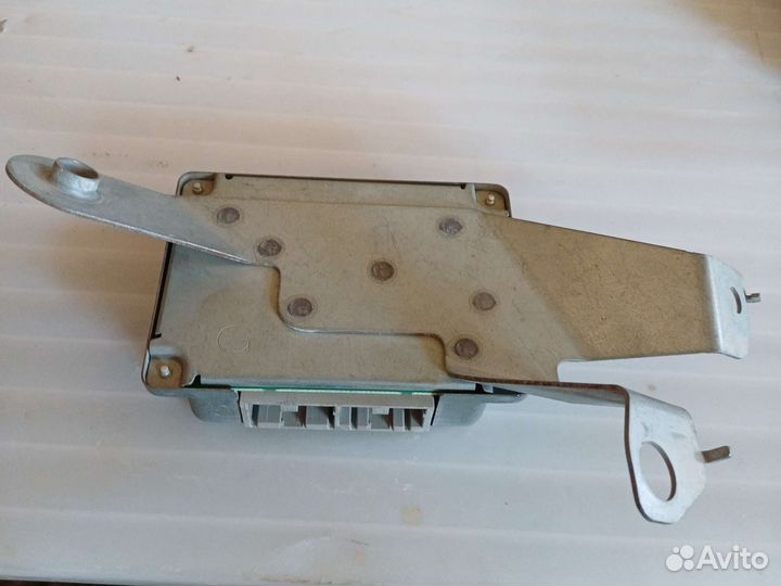 Блок управления автоматом Ниссаn Нот Е11.ETC22-327