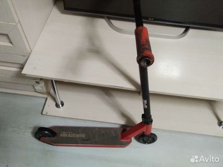 Трюковой самокат tech team