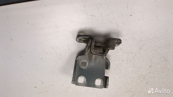 Петля двери левая передняя Chrysler Voyager