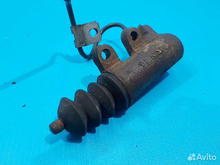 Рабочий цилиндр сцепления toyota Avensis (T250) 20