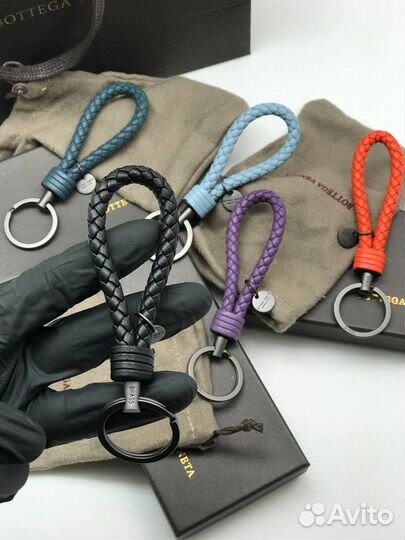 Брелок Bottega Veneta