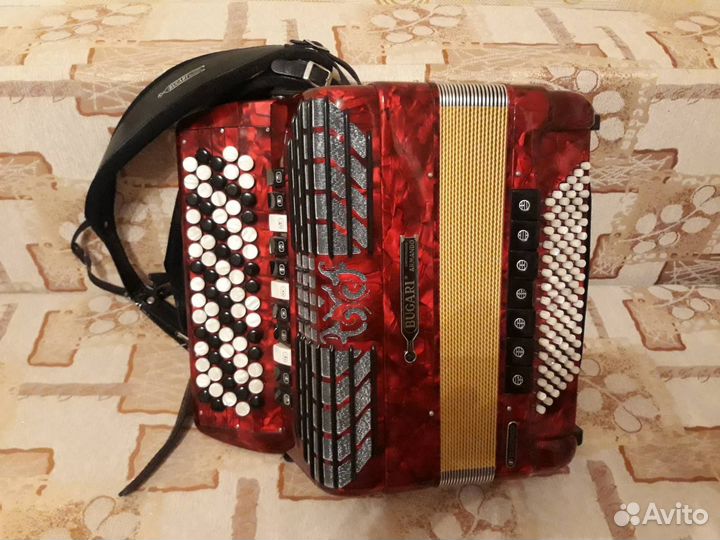 Продаётся итальянский баян Bugari Armando