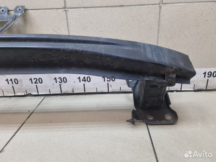 Усилитель переднего бампера Skoda Superb