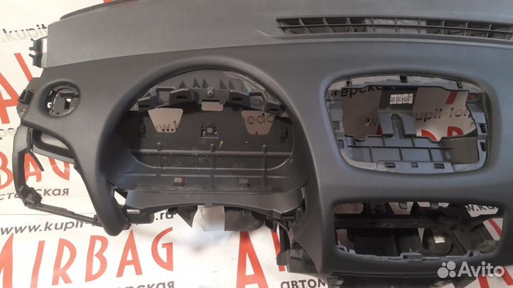 Торпедо Renault Fluence чёрная