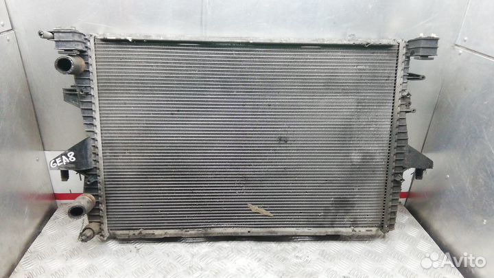 Радиатор системы охлаждения на Volkswagen T5