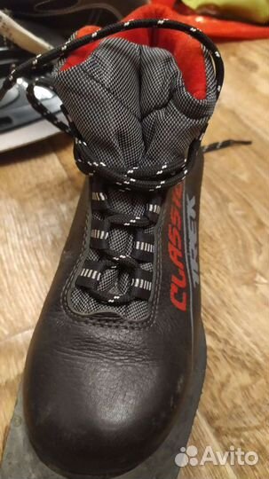 Лыжные ботинки