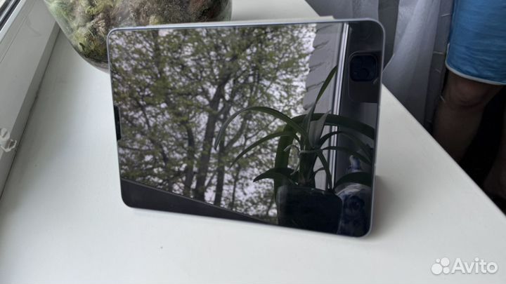 iPad air 5 64 m1 sim (lte)