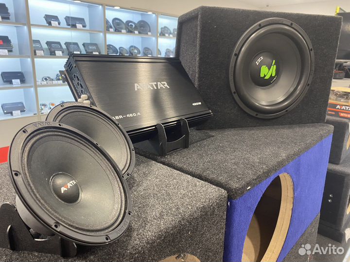 Комплект музыки в автомобили