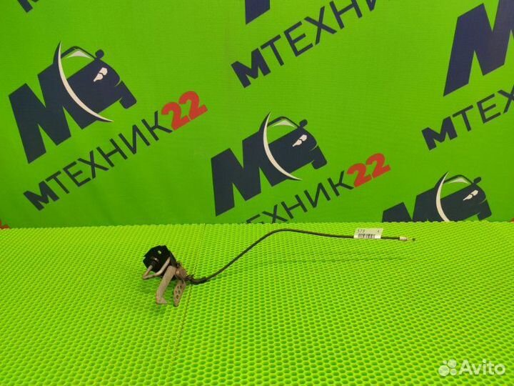 Замок капота правый Bmw 5 F10 N52B25 2010