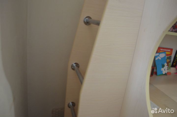 Уголок школьника кровать чердак с шкафом тумба