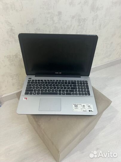 Ноутбук asus