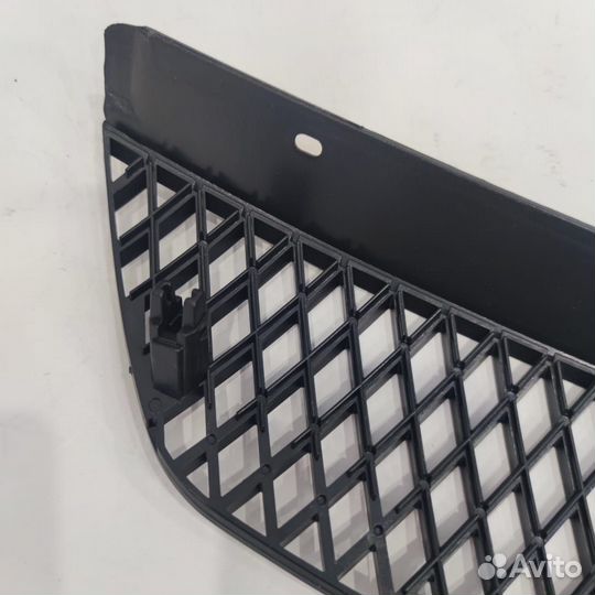 Решетка радиатора левая mitsubishi lancer 9, hlrbr