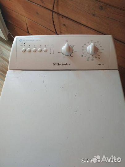 Стиральная машина Electrolux EWT 815