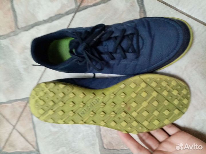 Футбольные бутсы 38 размер