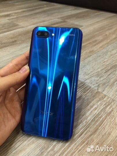 HONOR 10, 4/64 ГБ
