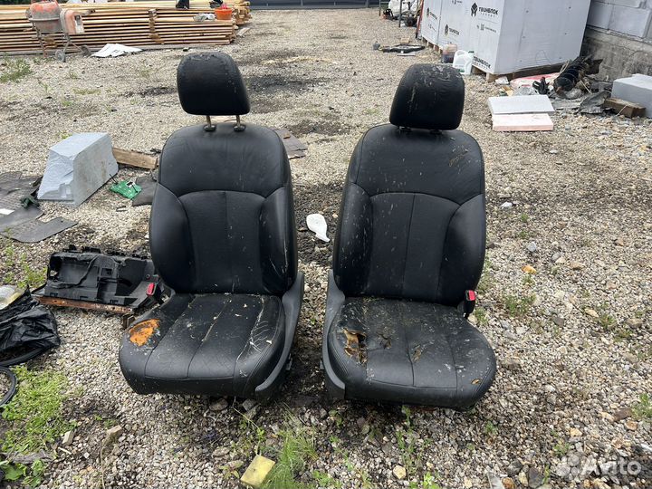 Передние сиденья subaru outback