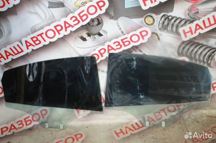 Стекло заднее Kia Rio 3