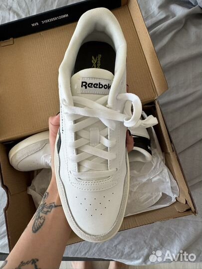 Reebok royal techque t