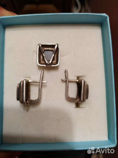 Серебряные изделия с натуральными камнями