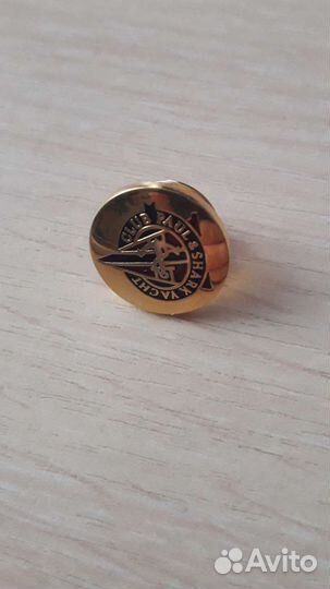 Значок club paul shark yachting